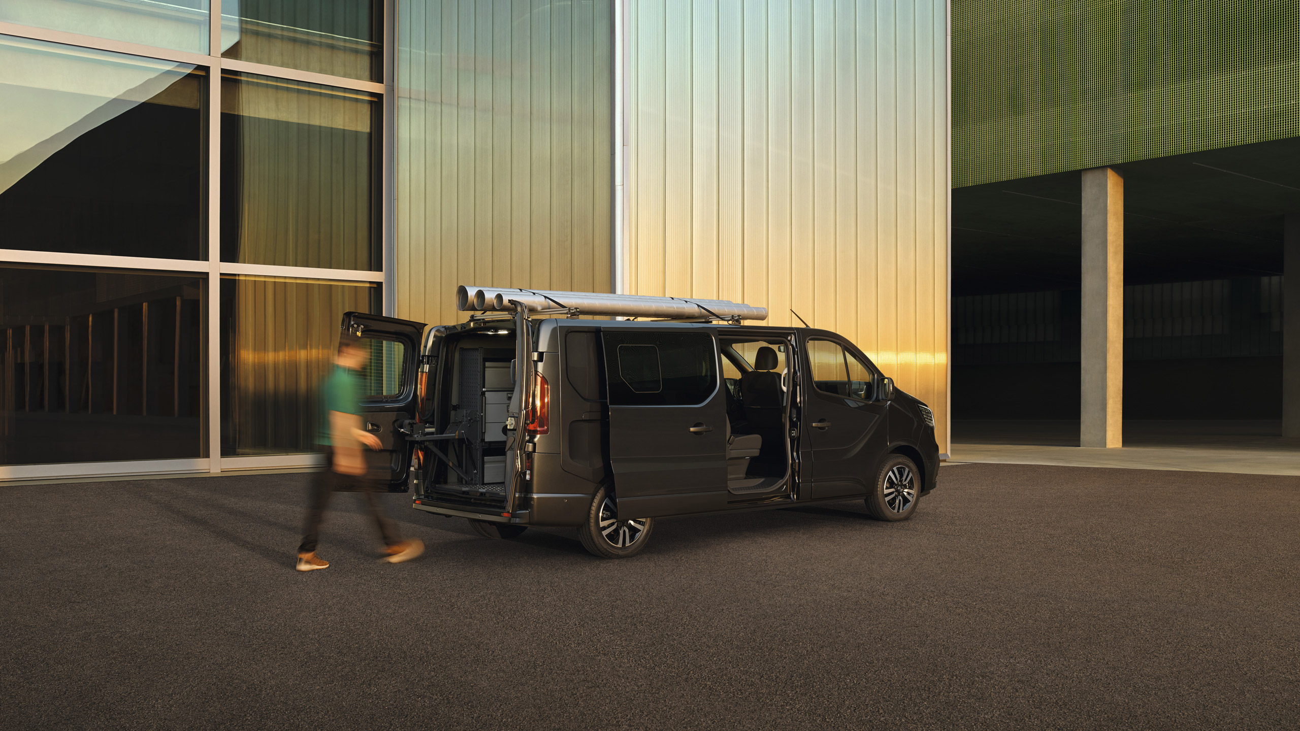 TRAFIC VAN E-TECH ELECTRIC
